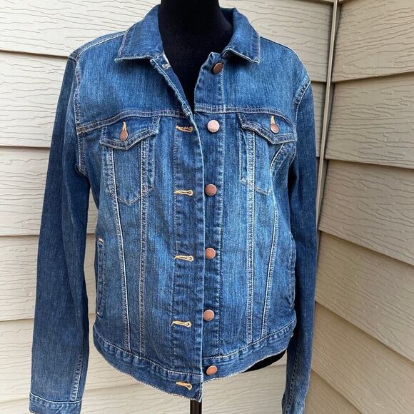 GAP women's size M, Jean Jacket.  NO Distress, cotton spandex blend. - Picture 2 of 9